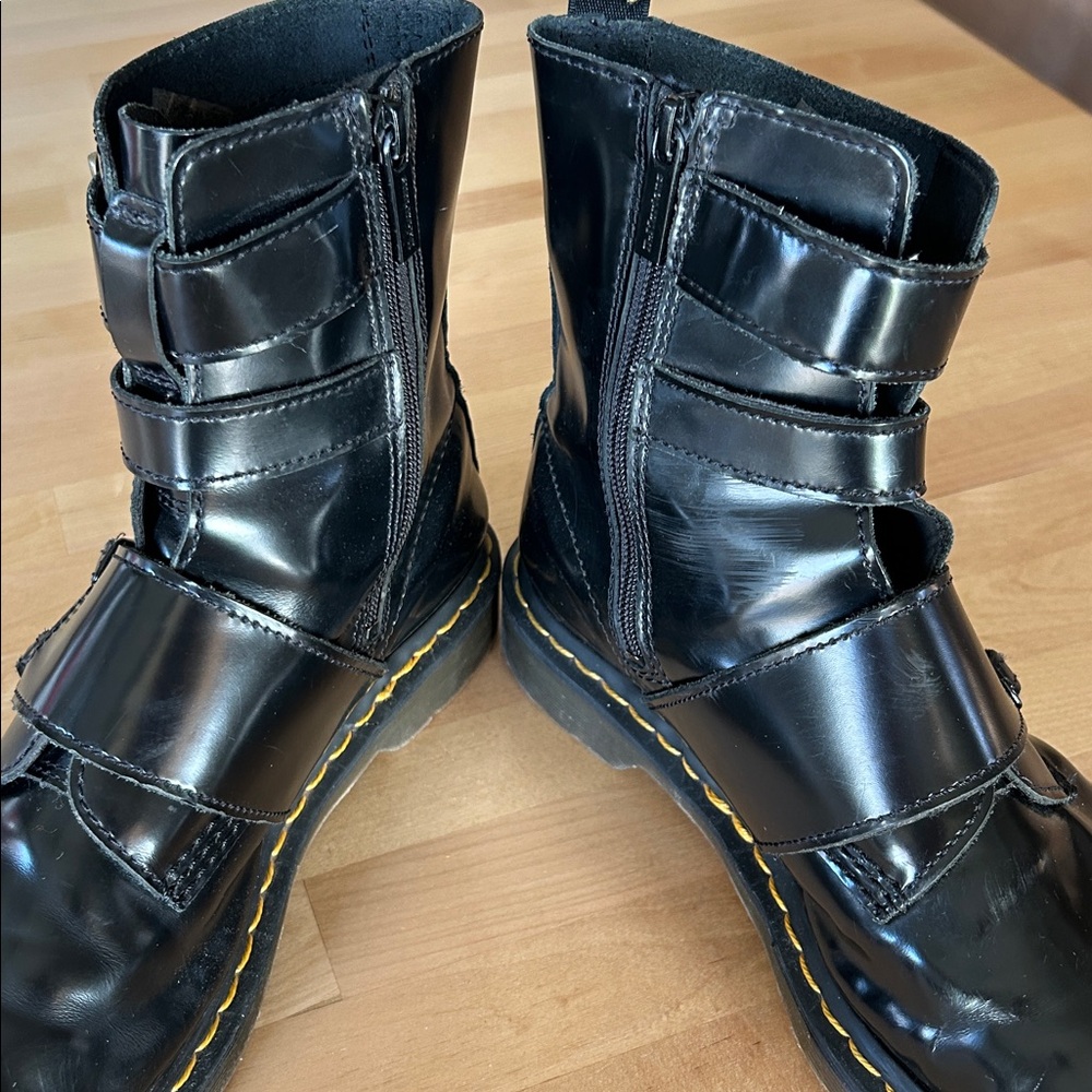 Dr. Martens Black Blake II - Picture 8 of 9